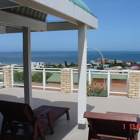On The Bay Guesthouse Kruisfontein Exterior photo