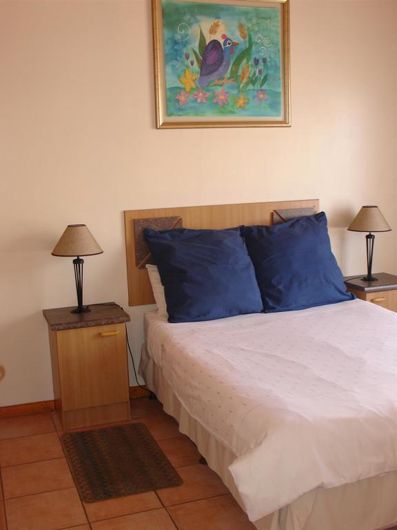 On The Bay Guesthouse Kruisfontein Room photo